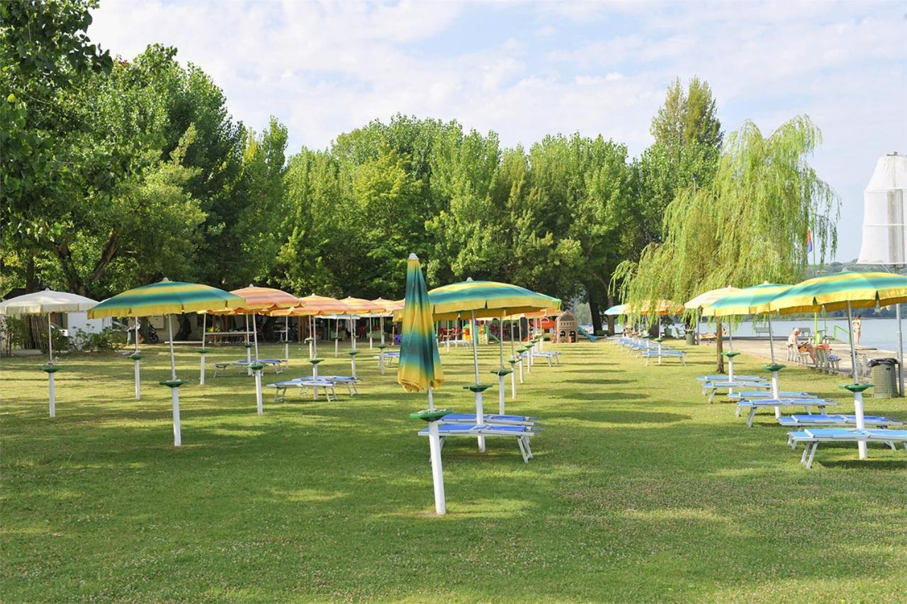 Appartamento San Feliciano Magione Esterno foto